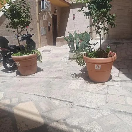 Il Sottano Borgo Antico بيت للعطل باري